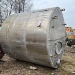 Емкость нержавеющая, объем -16 куб.м., вертикальная, термос, мешалка, инв 12660